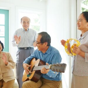 介護施設でイベントを企画するメリットや注意点は？おすすめのイベントも紹介