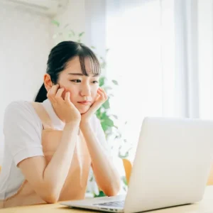 介護施設の現場や業界全体が抱える課題とは？背景にある社会問題・解決策と一緒に解説