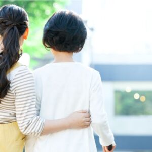 認知症ケアの目標とは？具体的な介護・支援策の種類と一緒に学ぼう！