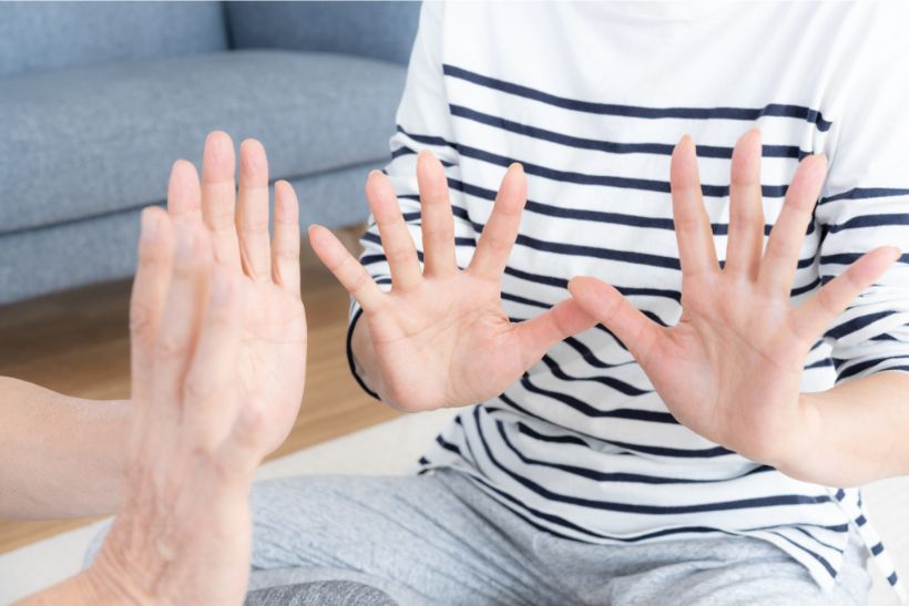 認知症の予防におすすめ!手遊びレクリエーション7選